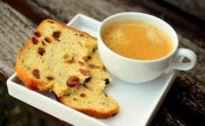 Local Food Delight: Mastering Event Catering and Meal Preparation for Celebrations