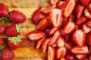Local Food Delivery Revolution: Personalized Meal Boxes for Sustainability and Community