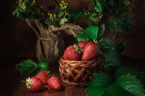 Harnessing the Calming Power of Strawberry Rosin Gummies: A Guide to Natural Relaxation