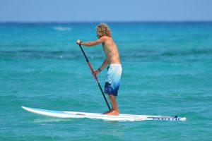 Beginner’s Guide to Selecting the Ideal Surfboard for Coastal Waves