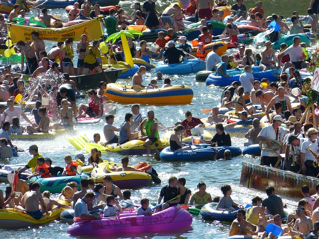 inflatable paddle board