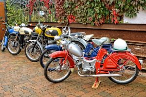 Eco-Friendly and Economical: The Rise of Mopeds for Sale as Sustainable Commuters