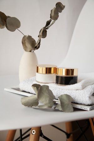 Unveiling the Comprehensive Role of a Qualified Cosmetic Clinic