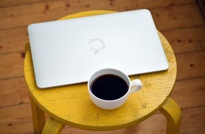 Mastering Local E-commerce: Design Strategies & KPIs for Success