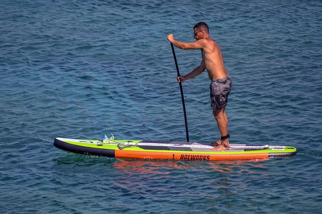 inflatable paddle board