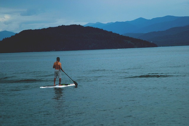 inflatable paddle board