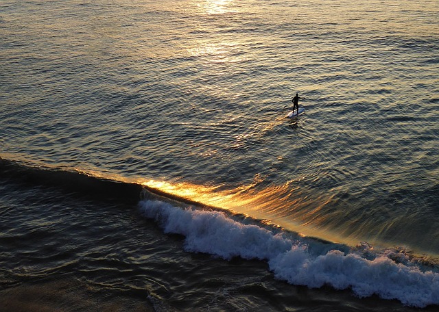 inflatable paddle board