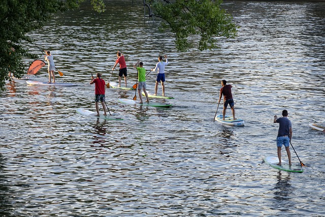 inflatable paddle board