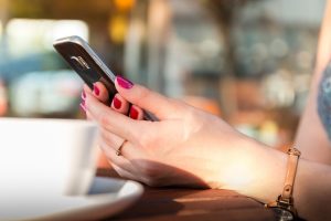 Crafting Seamless Mobile Experiences: Design & Optimization Strategies