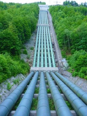 pipe-repair-640x480-16640238.jpeg