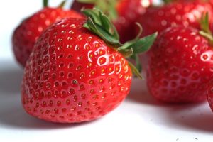 Unveiling Strawberry Rosin Gummies’ Longevity: A Comprehensive Guide