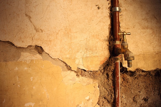Fixing Foundation Cracks