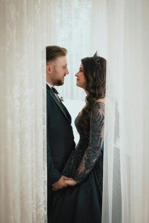 Couples Counseling: Navigating Communication, Building Resilience for Lasting Love