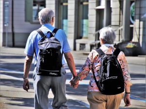 Elderly Companion Services: Benefits, Choosing, and Home Care