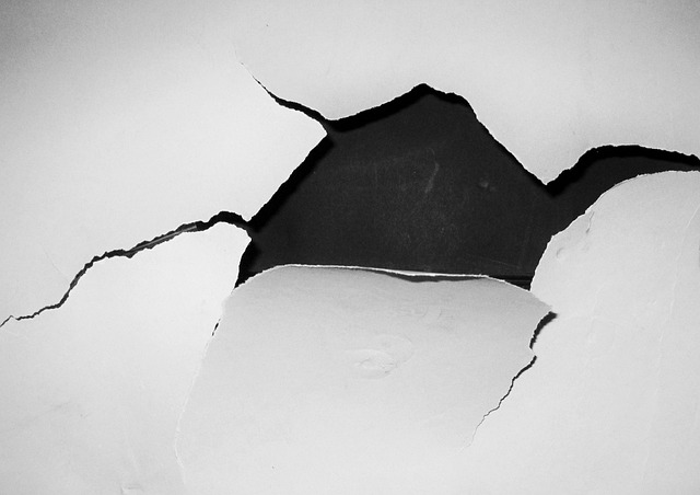 Fixing Foundation Cracks