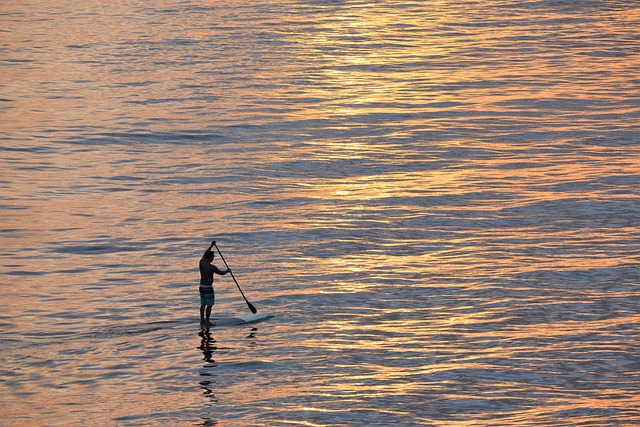 inflatable-paddle-board-640x480-77640553.jpeg