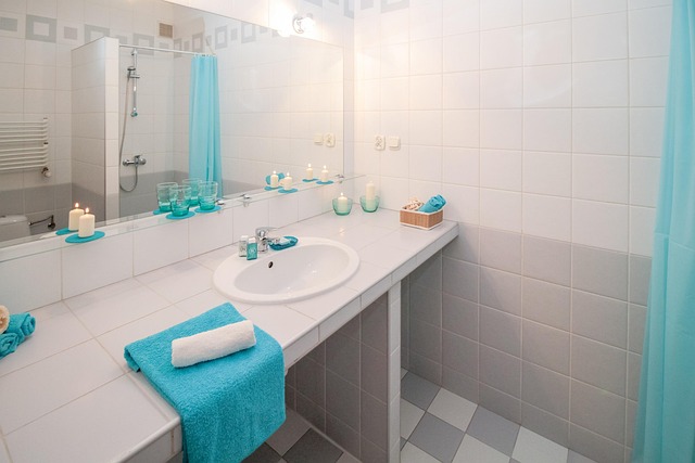 bathroom-tile-cleaning-640x480-6635959.jpeg