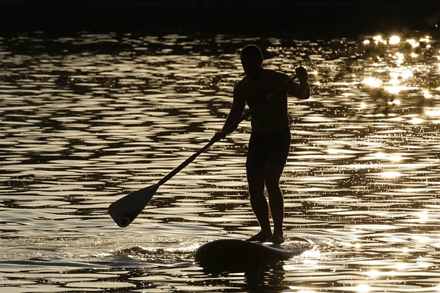 best-inflatable-paddle-board-640x480-87978275.jpeg