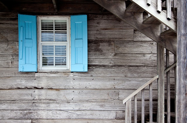 Bundling Auto and Home Insurance for Discounts