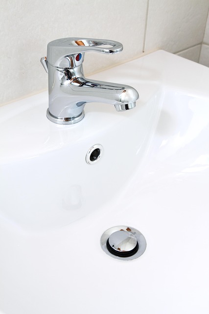 Deep Tile Cleaning for Bathrooms and Kitchens
