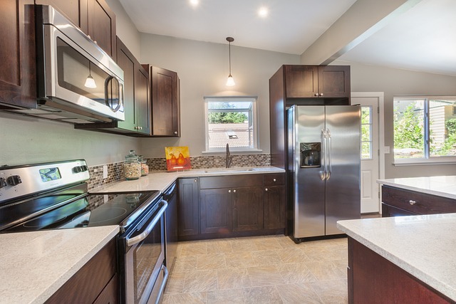 Deep Tile Cleaning for Bathrooms and Kitchens