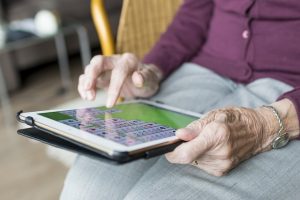 Elderly Companion Services: How Friendly Visits Alleviate Loneliness