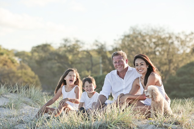 family-health-insurance-640x480-7253899.jpeg