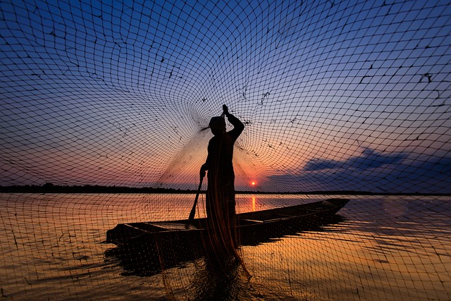 fishing-kayak-640x480-15144061.jpeg