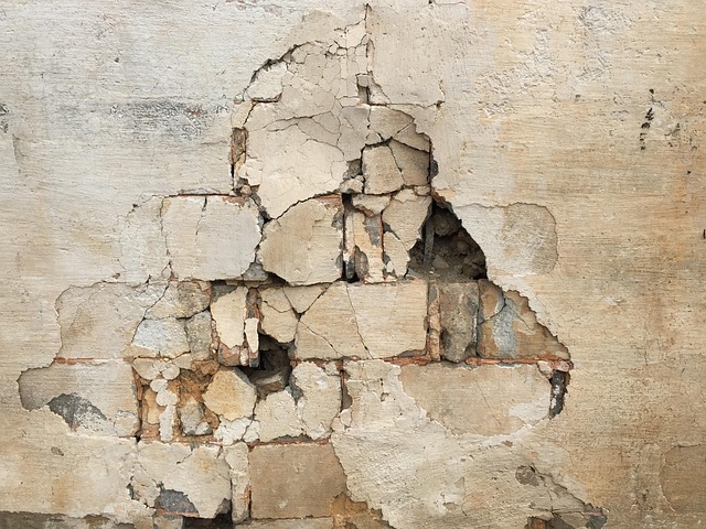 Fixing Foundation Cracks