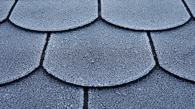flat-roof-repair-640x480-87071999.jpeg