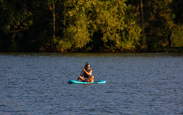 inflatable paddle board