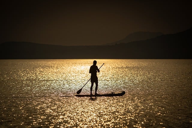 inflatable paddle board