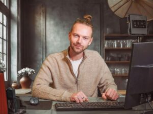 Online Pet Marketplace: Navigating User Reviews & Ratings for Trust and Transparency