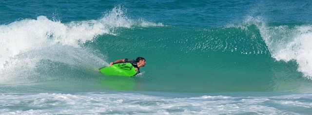 surfboard-for-beginners-640x480-17436461.jpeg