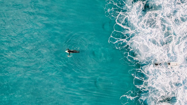 surfboard-for-beginners-640x480-26362962.jpeg