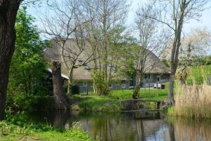 Mastering Multi-Layered Roofs: A Comprehensive Built-Up Roofing Guide