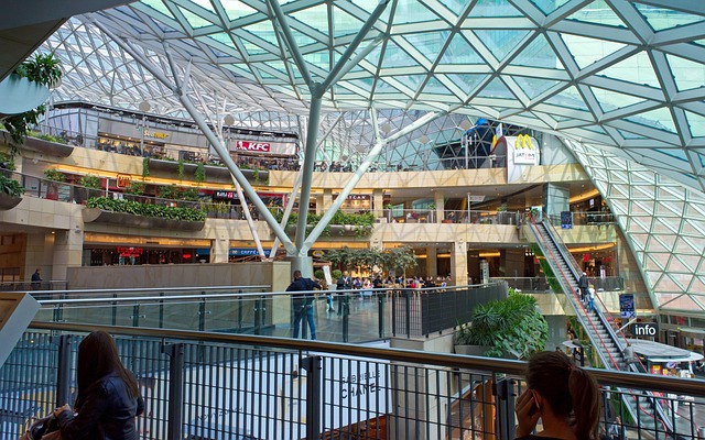 commercial roof maintenance contractor