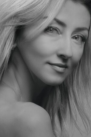 CoolSculpting for Double Chin: Safe Fat Reduction with Targeted Freezing