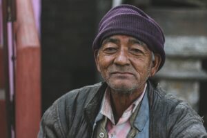 Elderly Companion Services: Simplifying Seniors’ Lives with Light Housekeeping