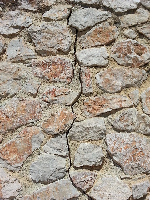 Fixing Foundation Cracks