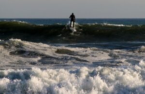 Mastering Water Sports: The Inflatable Paddle Board Revolution