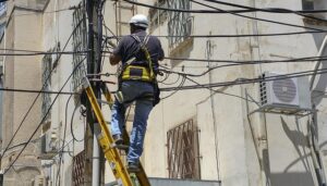Roof Inspection Service Near Me: Navigating Business Compliance, Safety & Repairs