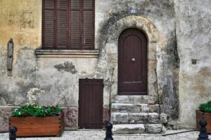 Affordable Stem Wall Repair: Leveling Your Home Cost-Effectively
