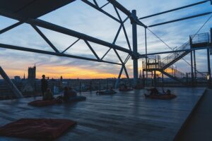 Mastering Commercial Roof Leak Repair: Addressing Chronic Issues & Efficient Emergency Response