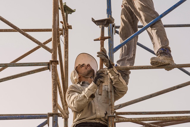 commercial roofing contractor