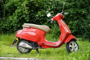 Electric Scooter Revolution: Batteries Powering Urban Mobility’s Future
