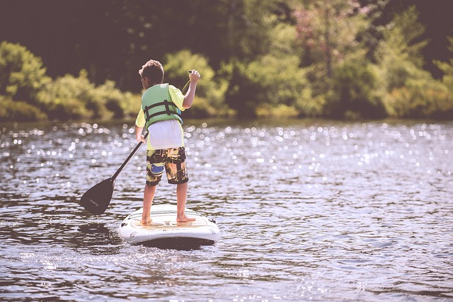 inflatable paddle board