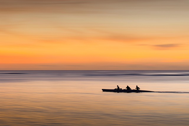 inflatable paddle board