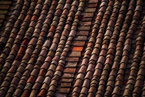 Discover PVC Roofing Systems Near You: Chemical Resistance & Low Maintenance Solutions