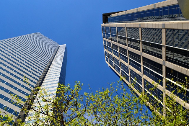 commercial re-roofing company